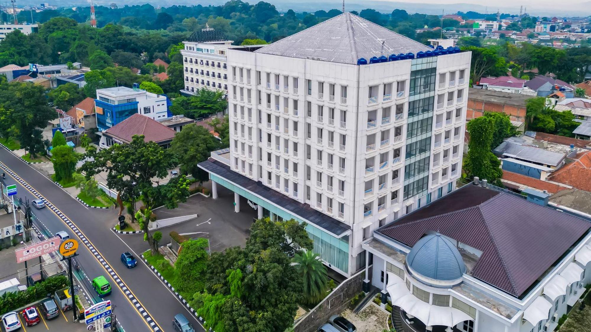 Royal Padjadjaran Hotel Bogor Eksteriør bilde