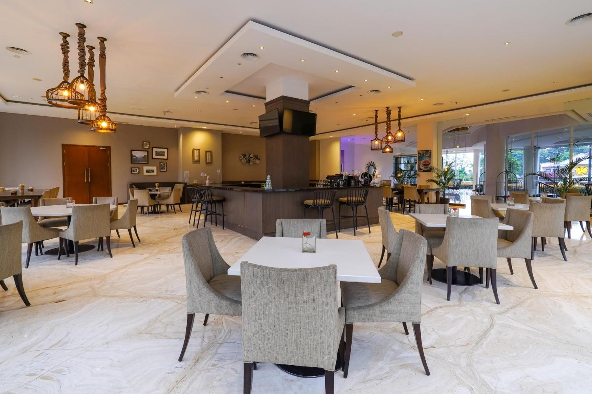 Royal Padjadjaran Hotel Bogor Eksteriør bilde