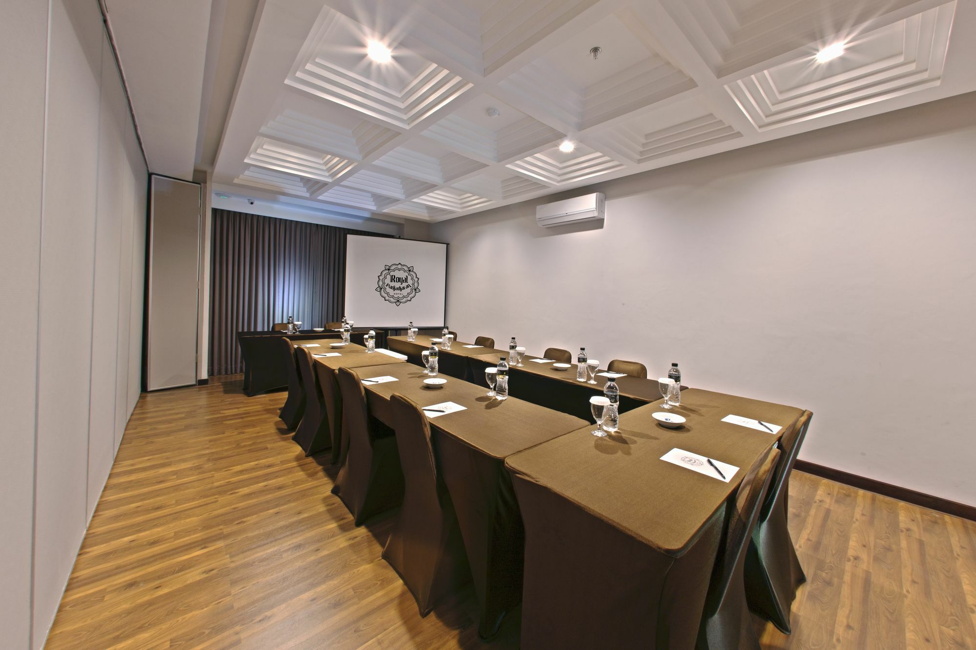 Royal Padjadjaran Hotel Bogor Eksteriør bilde